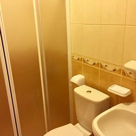 公寓式酒店 Uestuen 马尔马里斯