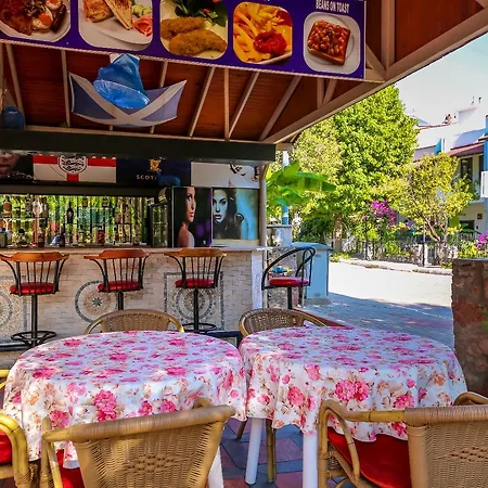 Uestuen Marmaris