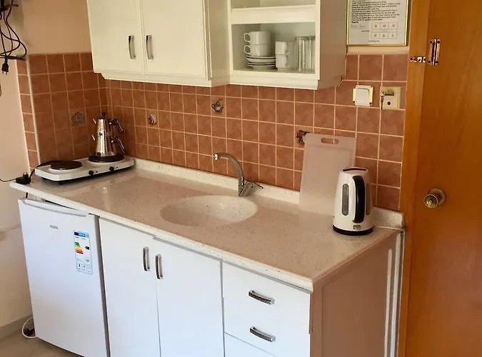 Uestuen מלון דירות