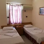 Hotel de apartamente Uestuen 2*