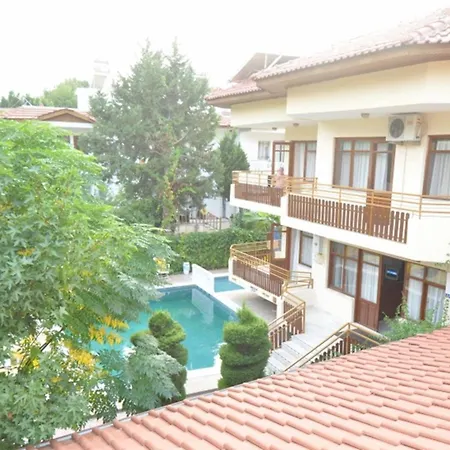 Uestuen Aparthotel Marmaris